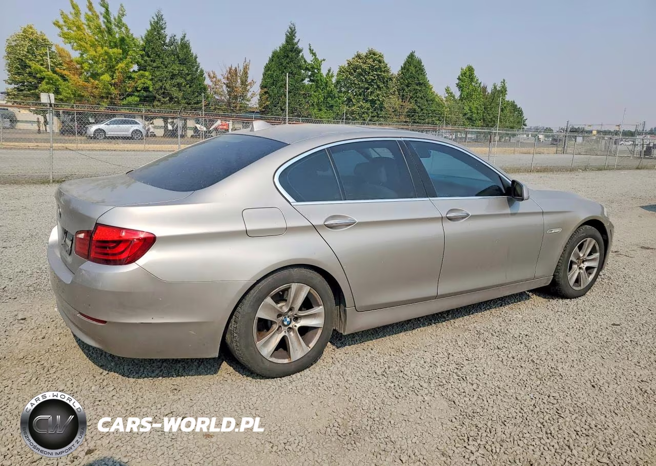2012 BMW 528 Xi VIN:WBAXH5C55CC595178 - 3