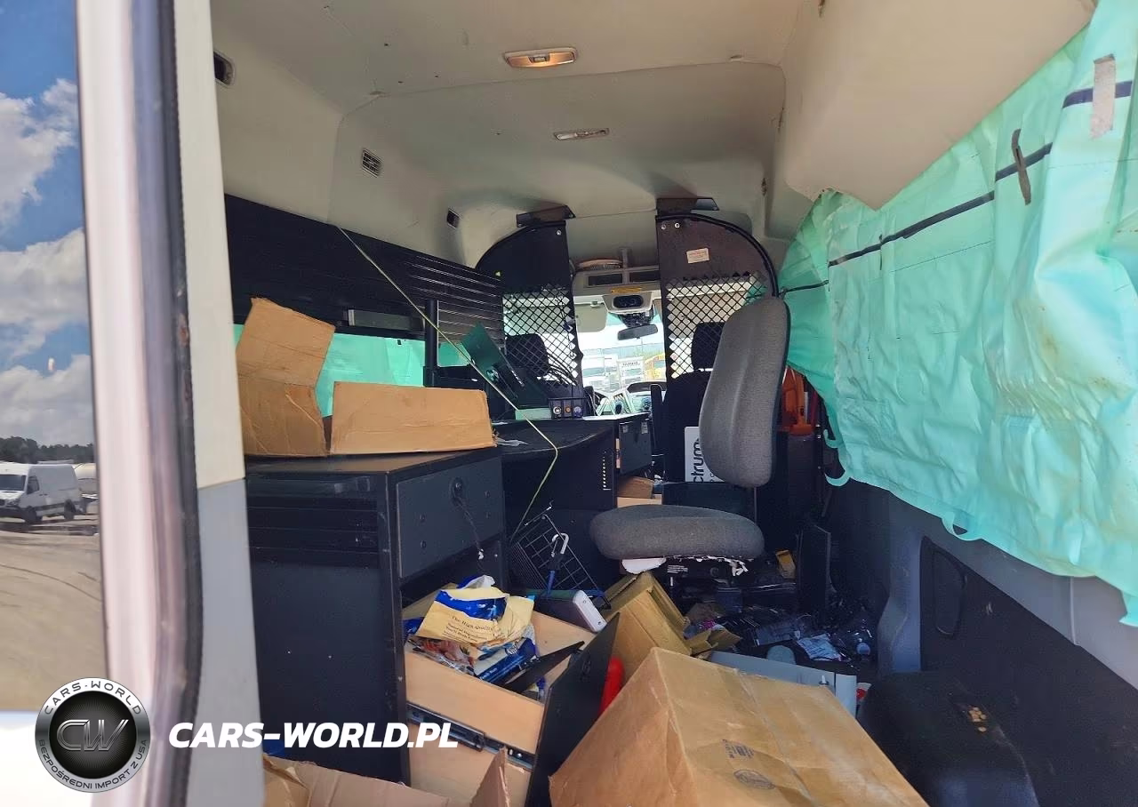 2015 Ford Transit T-150 VIN:1FDZK1CM5FKB30449 - 10