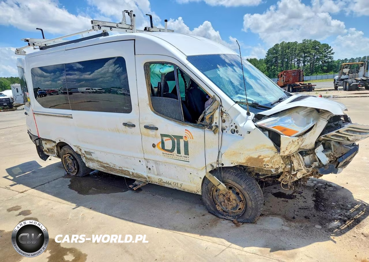 2015 Ford Transit T-150 VIN:1FDZK1CM5FKB30449 - 4