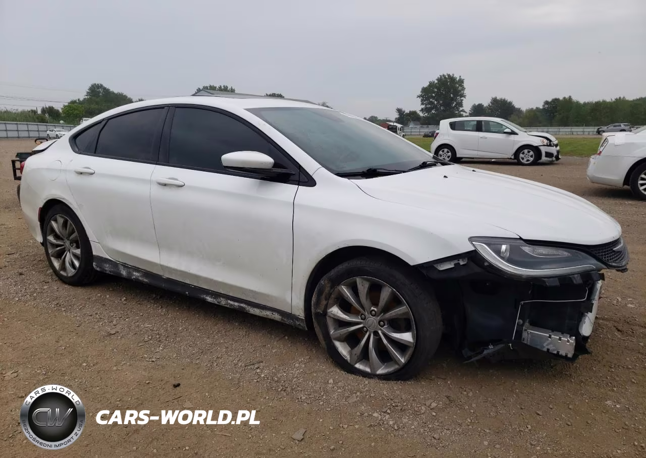 2015 Chrysler 200 S VIN:1C3CCCBBXFN759954 - 4