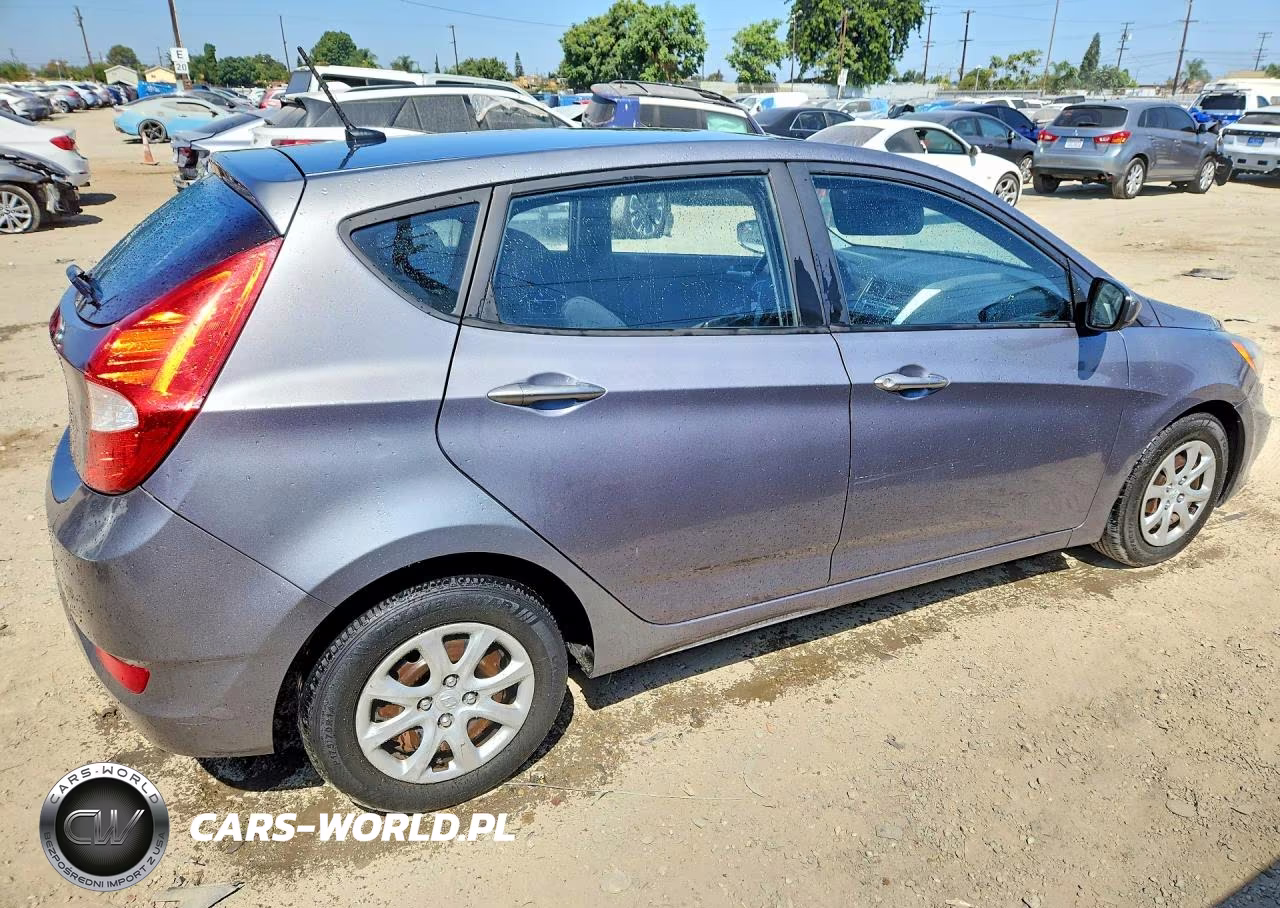 2014 Hyundai Accent Gs VIN:KMHCT5AE4EU141788 - 3