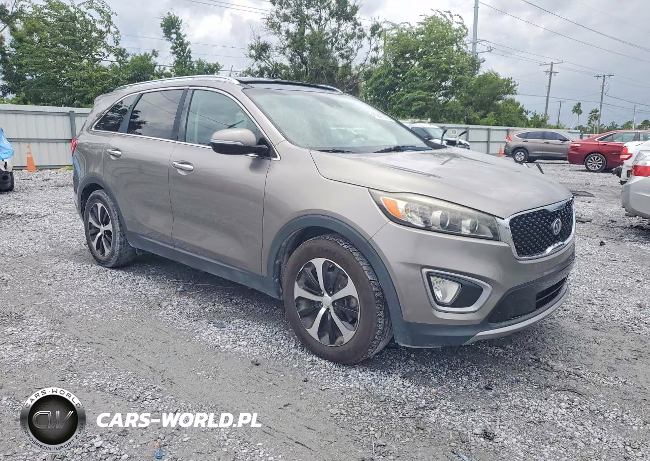 2018 Kia Sorento Ex VIN:5XYPH4A53JG426768 - 4