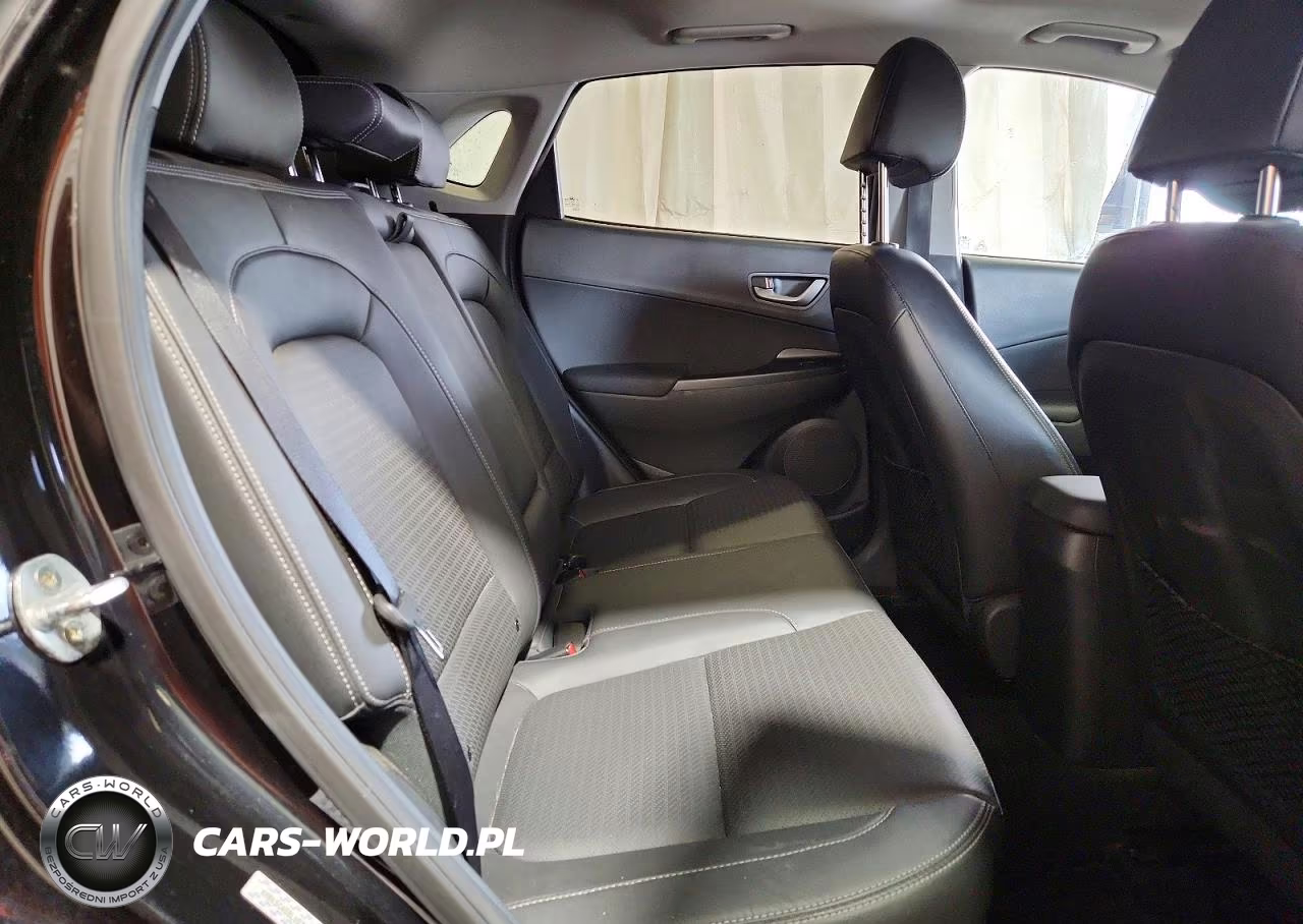 2020 Hyundai Kona Ultimate VIN:KM8K5CA58LU530747 - 10