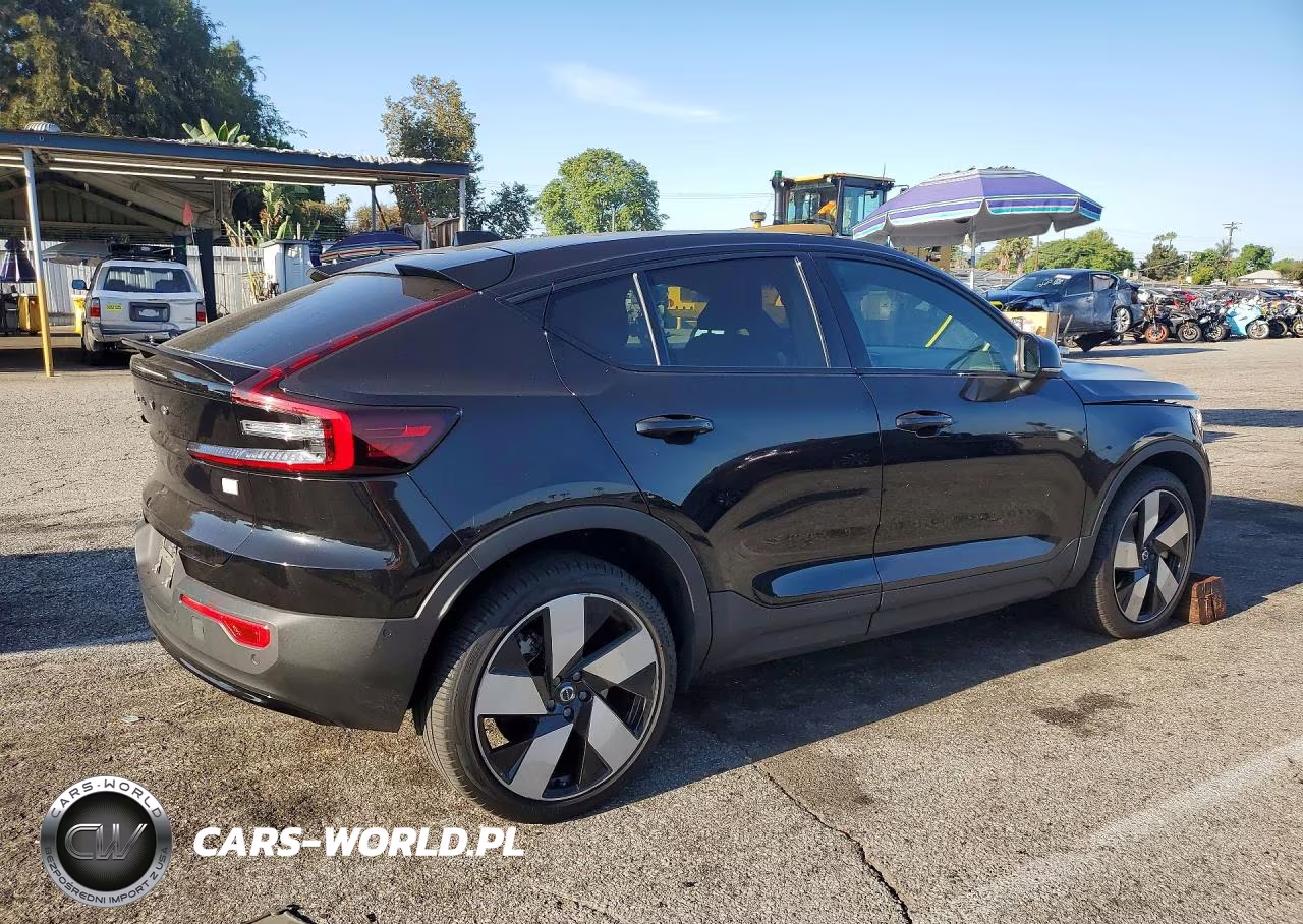 2023 Volvo C40 Recharge Ultimate VIN:YV4ED3GM0P2044953 - 3
