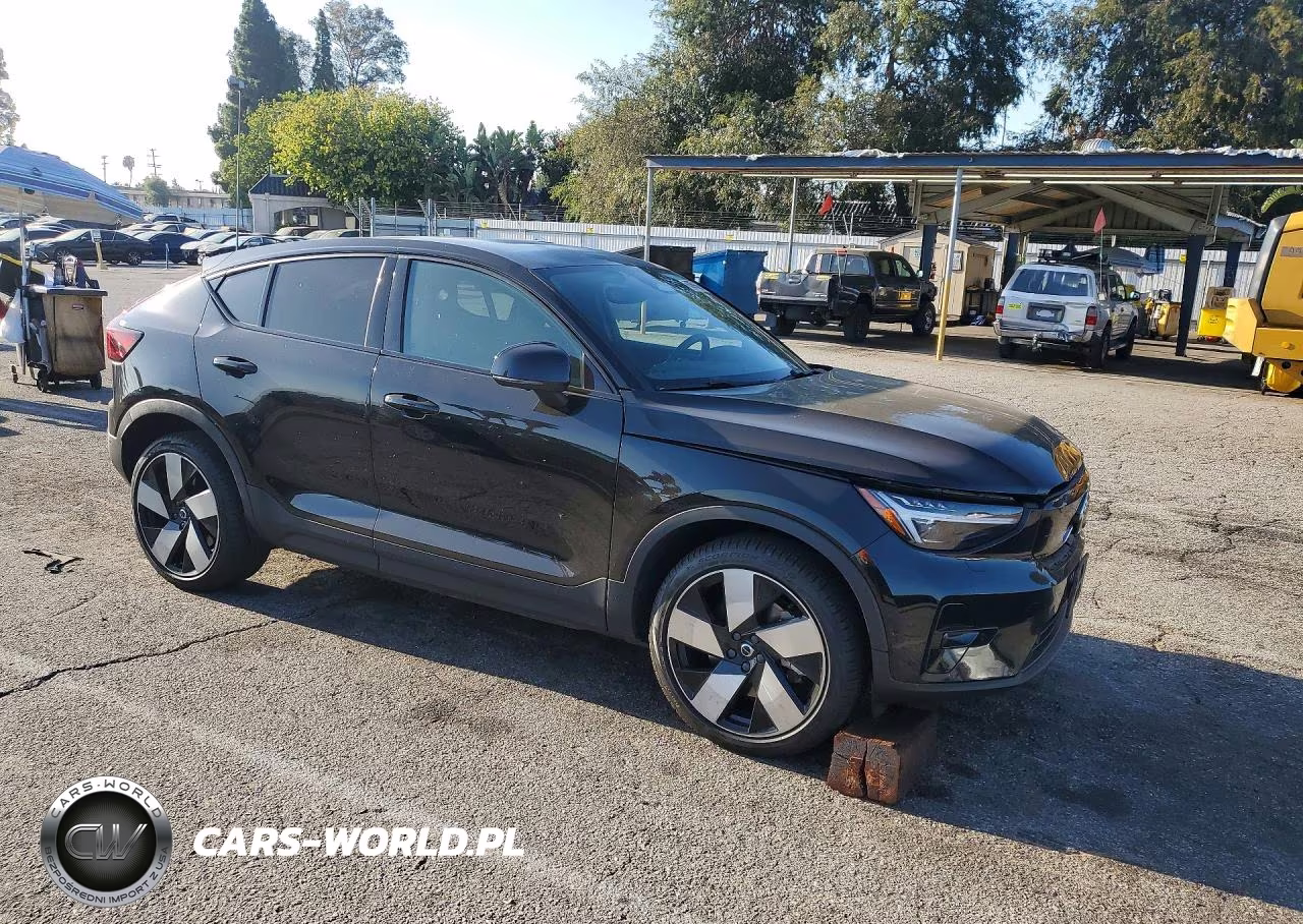 2023 Volvo C40 Recharge Ultimate VIN:YV4ED3GM0P2044953 - 4