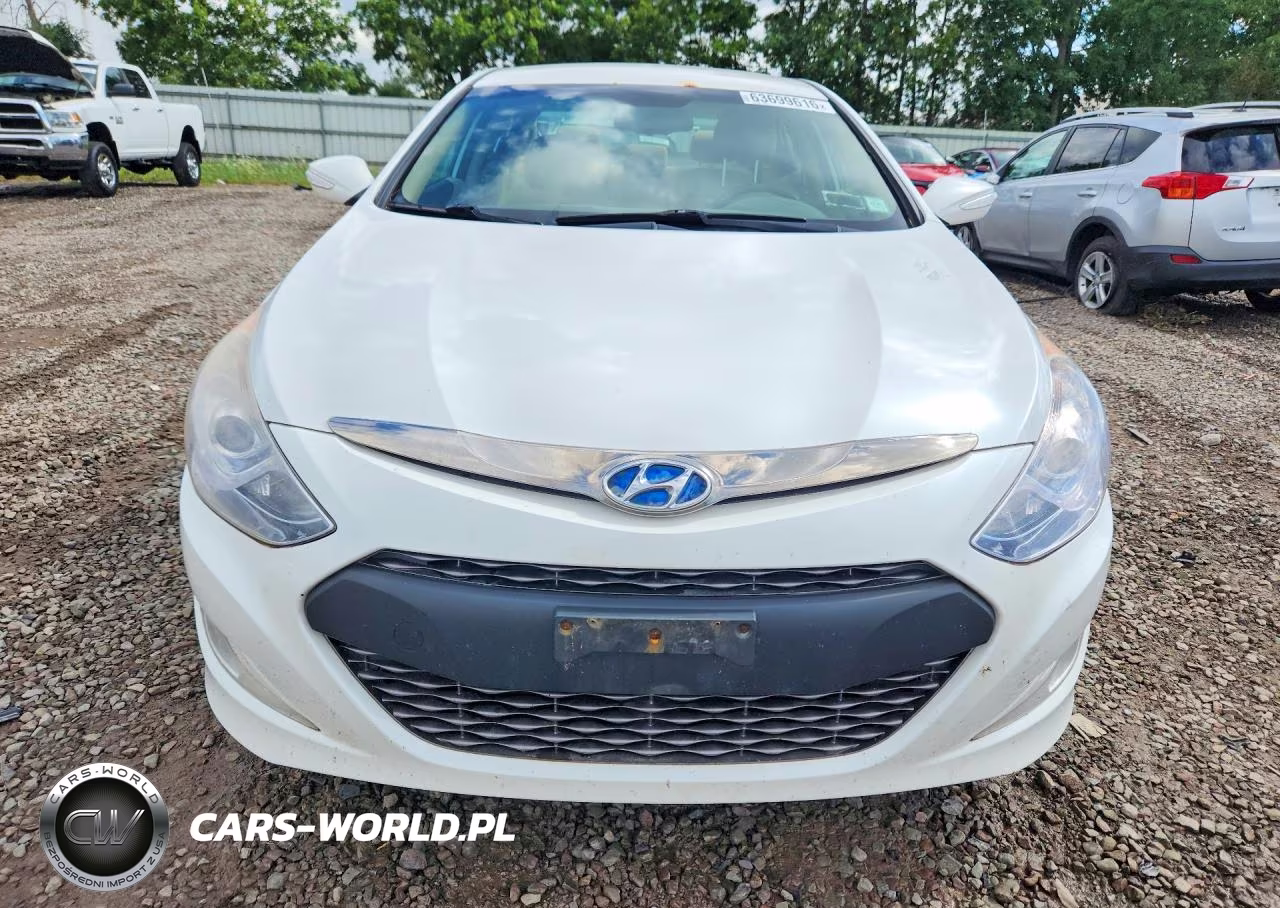 2015 Hyundai Sonata Hybrid Base VIN:KMHEC4A49FA119945 - 5
