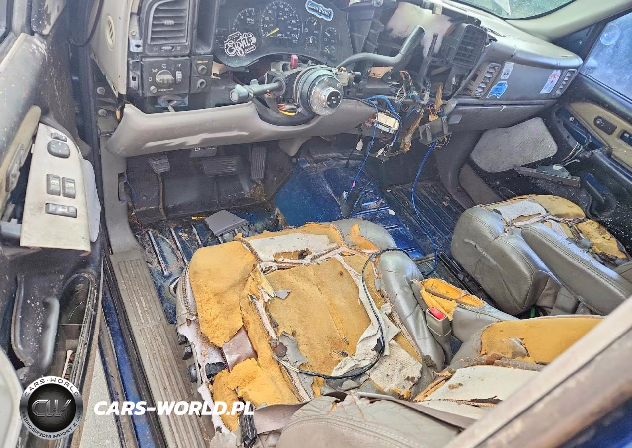 2000 Chevrolet Silverado C1500 VIN:2GCEC19T8Y1406138 - 8