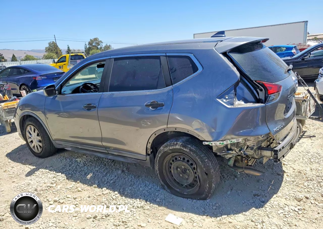 2018 Nissan Rogue S VIN:KNMAT2MT2JP575981 - 2