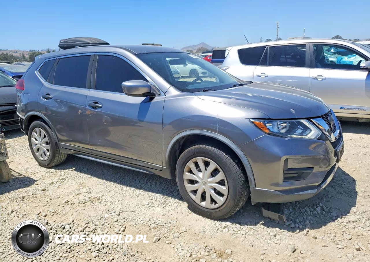 2018 Nissan Rogue S VIN:KNMAT2MT2JP575981 - 4