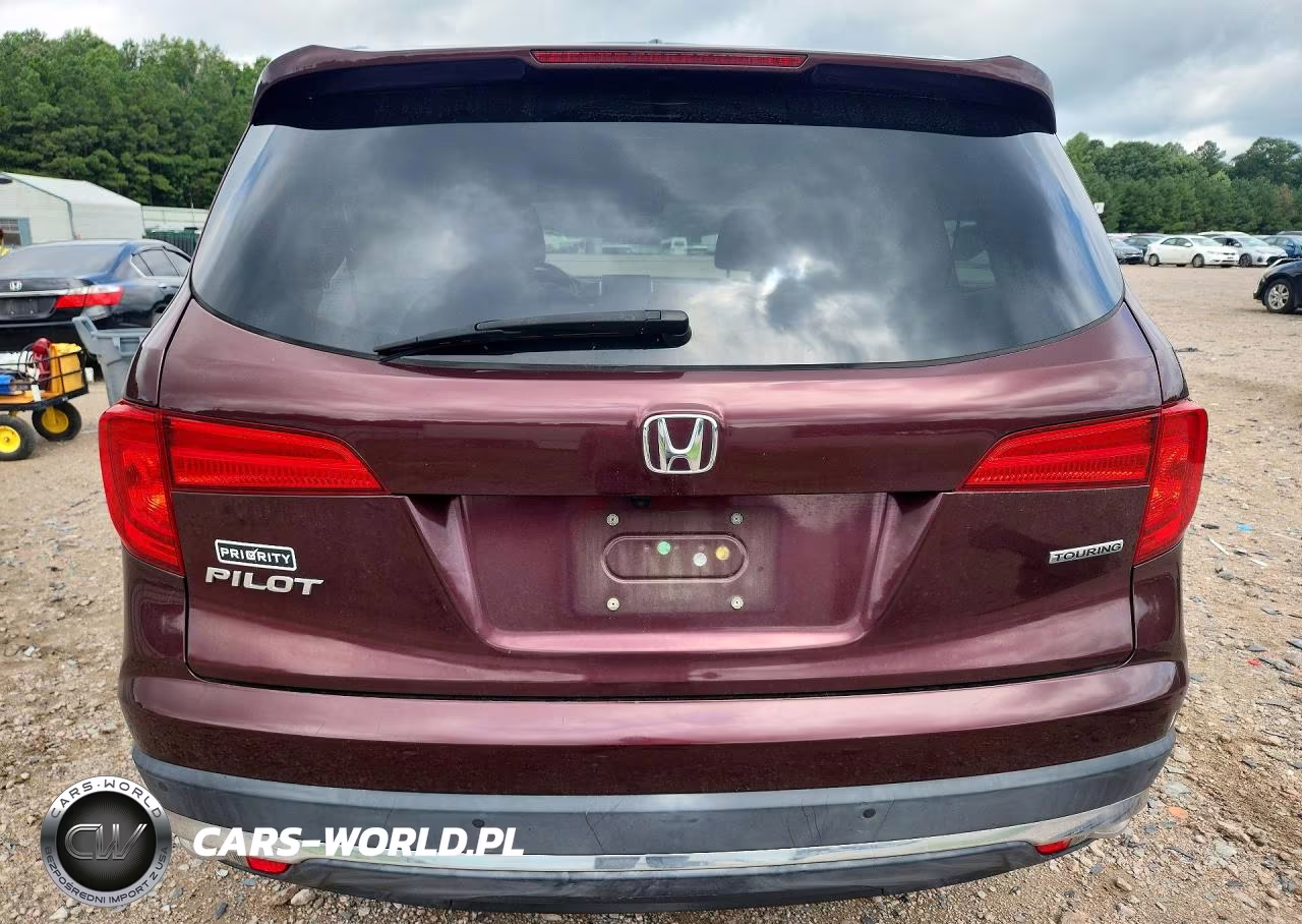 2016 Honda Pilot Touring VIN:5FNYF5H91GB051326 - 6