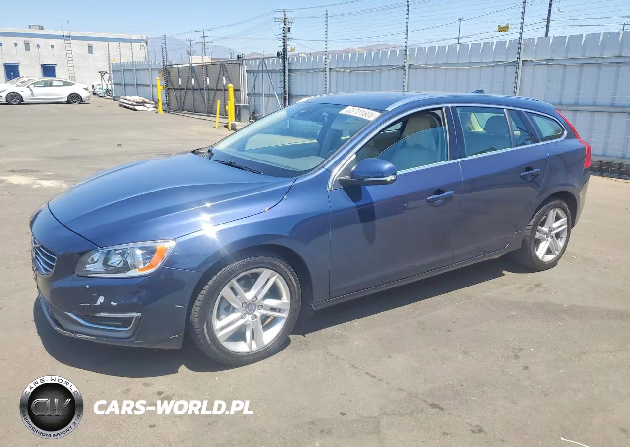 2015 Volvo V60 Platinum