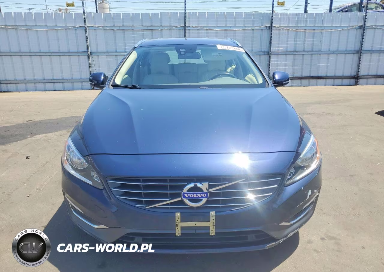 2015 Volvo V60 Platinum VIN:YV126MED8F1192212 - 5