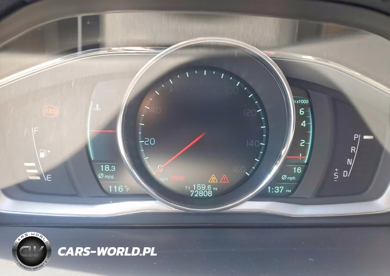 2015 Volvo V60 Platinum VIN:YV126MED8F1192212 - 9