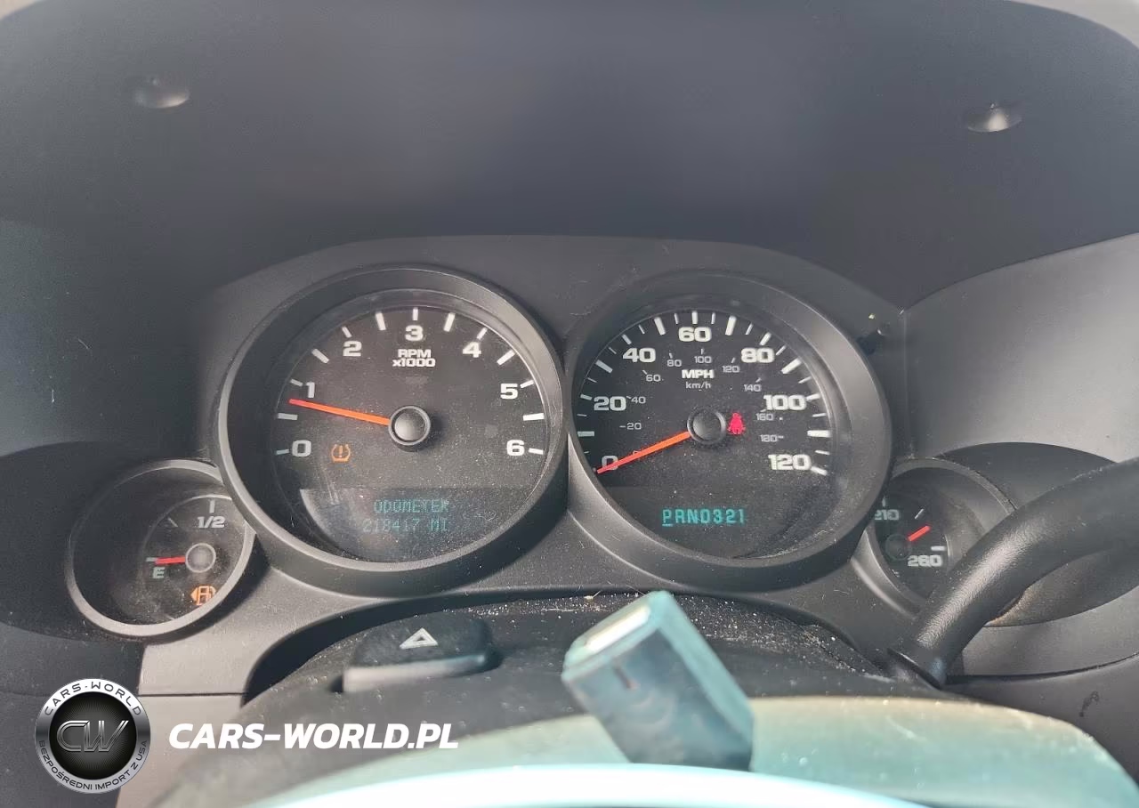 2013 Chevrolet Silverado C1500 VIN:1GCRCPEX1DZ324914 - 9