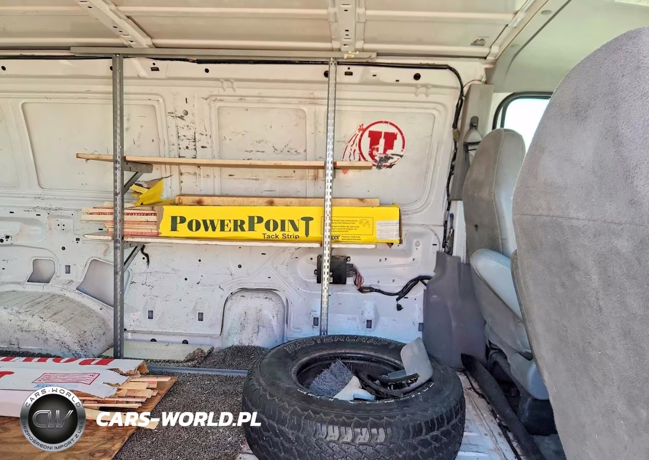 2001 Ford Econoline E150 Van VIN:1FTRE14201HA52712 - 11