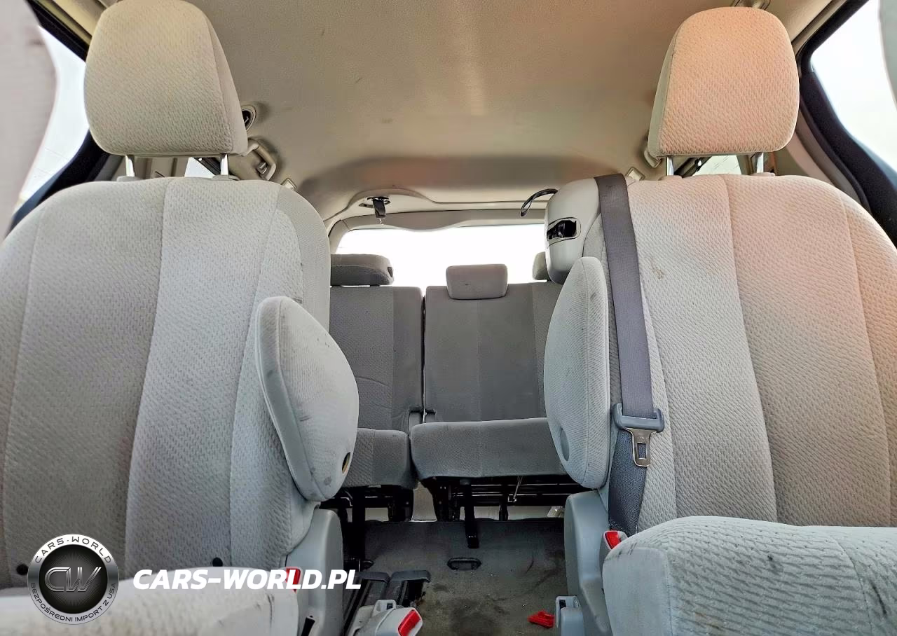 2011 Toyota Sienna Le VIN:5TDKK3DC6BS125304 - 10