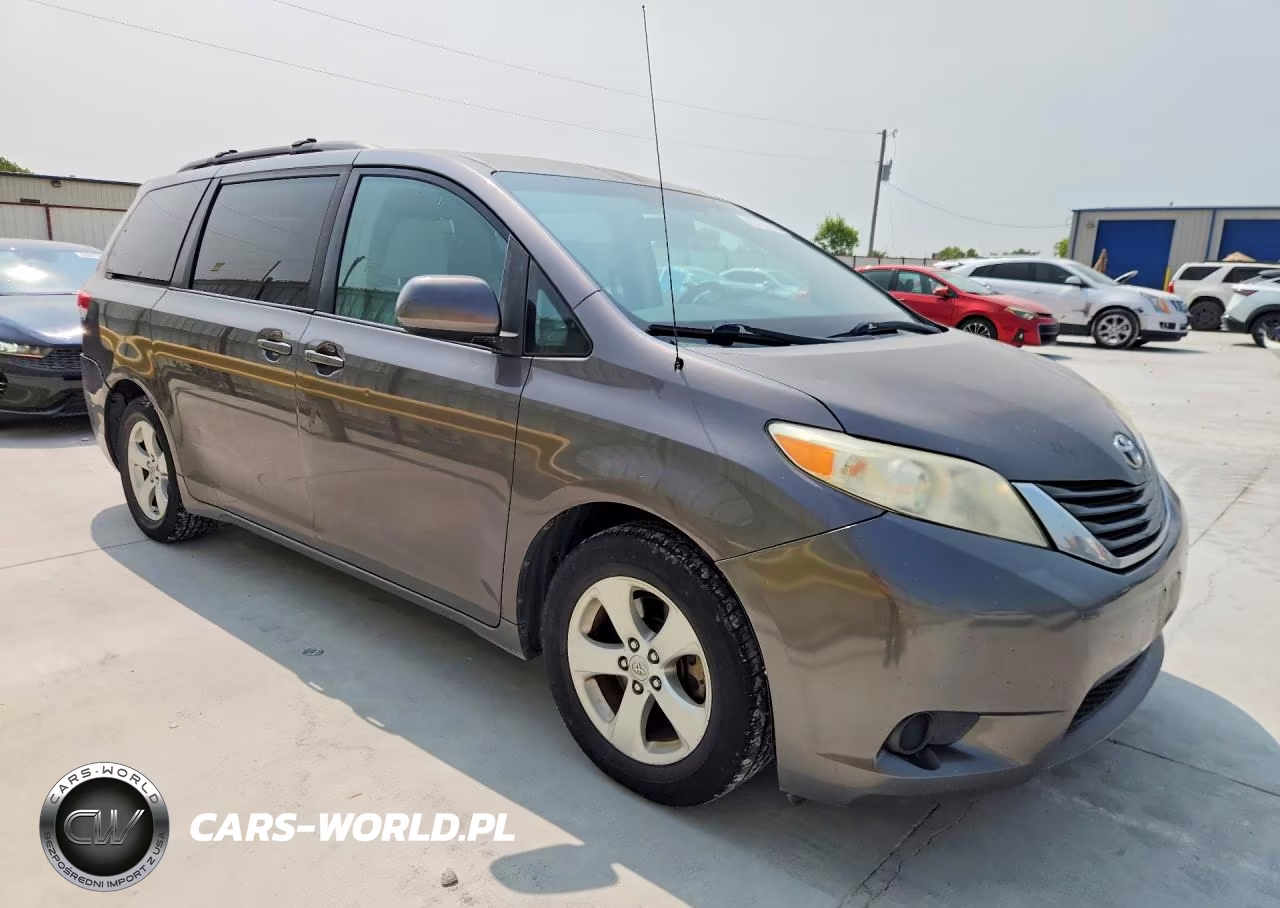 2011 Toyota Sienna Le VIN:5TDKK3DC6BS125304 - 4