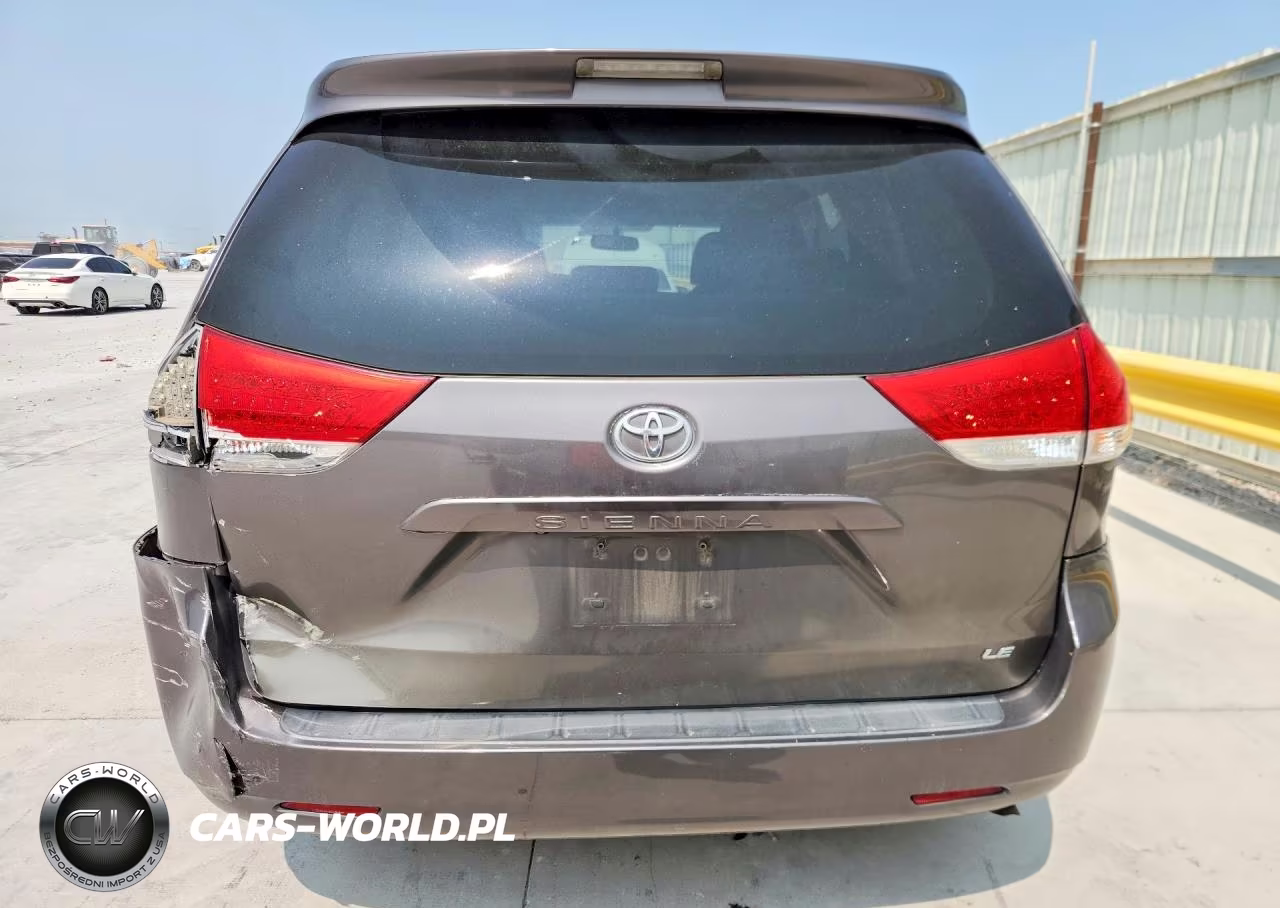 2011 Toyota Sienna Le VIN:5TDKK3DC6BS125304 - 6