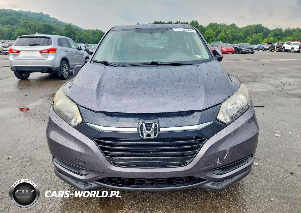 2017 Honda Hr-V Lx VIN:3CZRU6H35HM702685 - 5