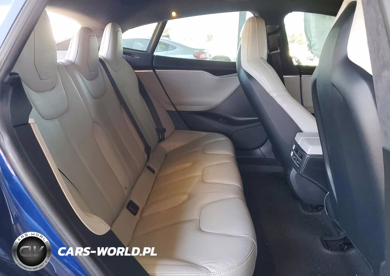 2015 Tesla Model S VIN:5YJSA1E25FF119758 - 10