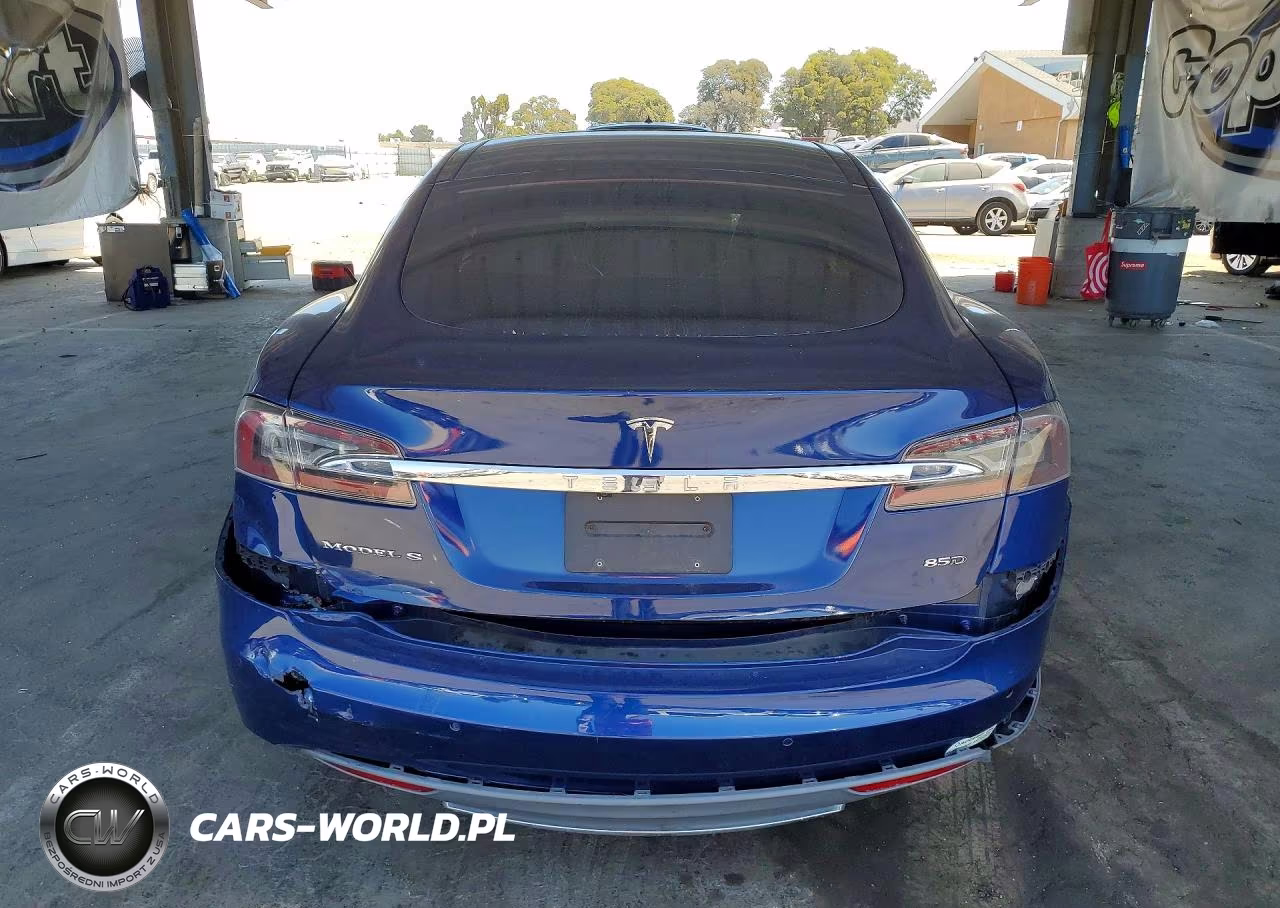 2015 Tesla Model S VIN:5YJSA1E25FF119758 - 6