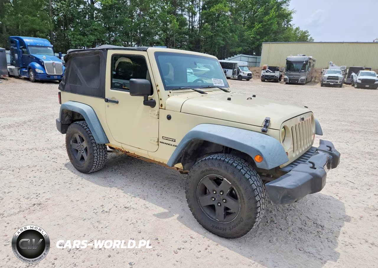 2011 Jeep Wrangler Sport VIN:1J4AA2D11BL620366 - 4
