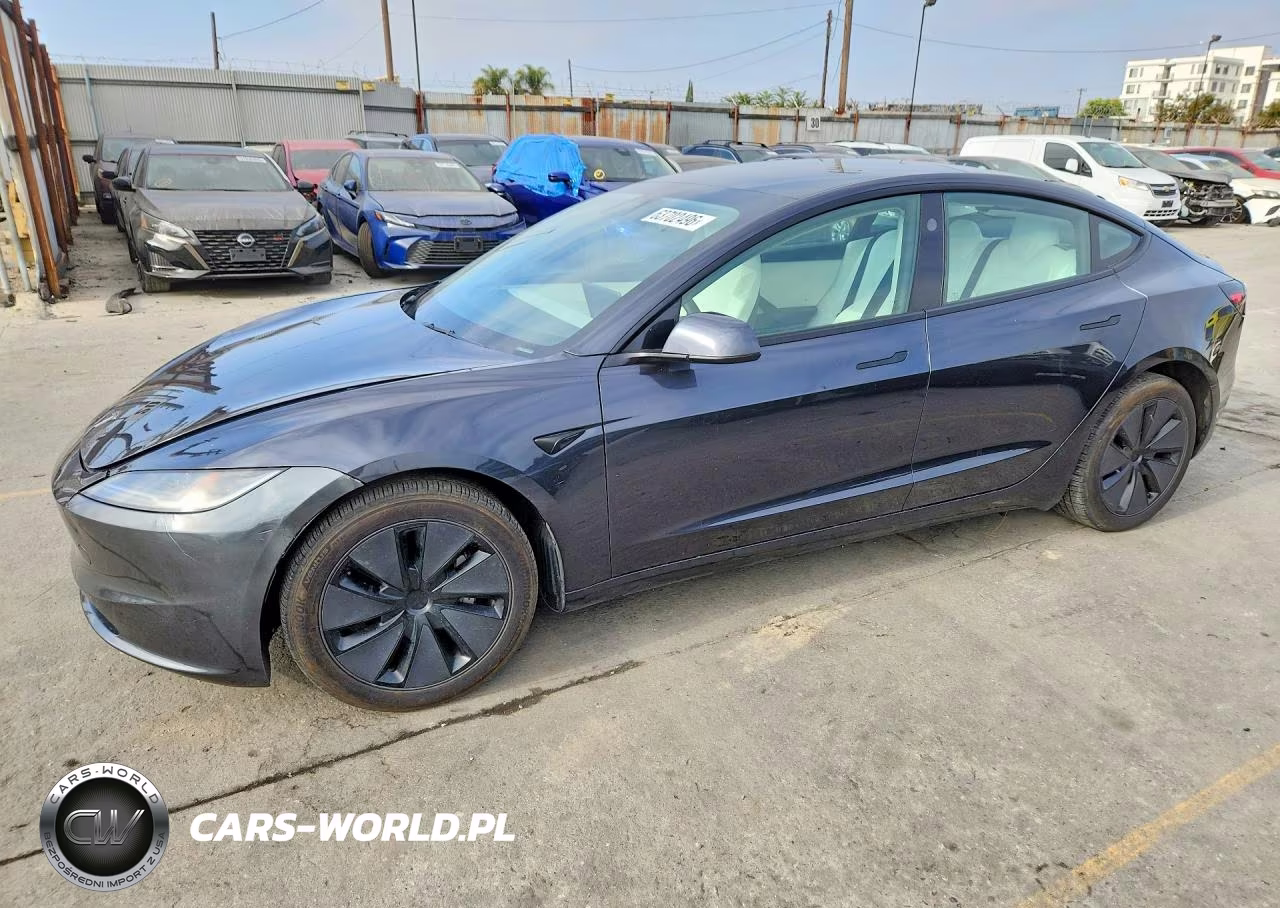 2024 Tesla Model 3 – zdjęcie 1 z 12