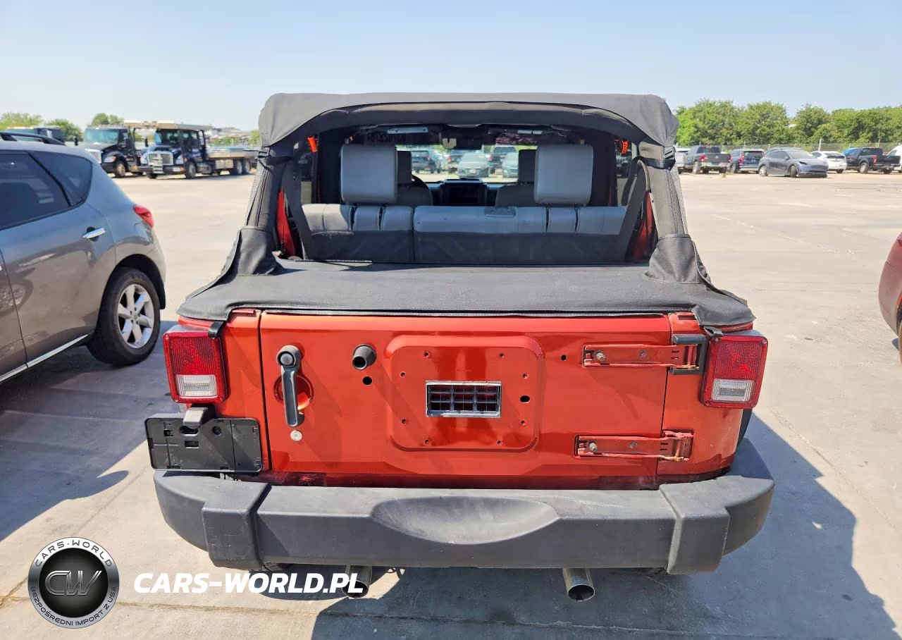 2009 Jeep Wrangler Unlimited Rubicon VIN:1J4GA69199L769399 - 6