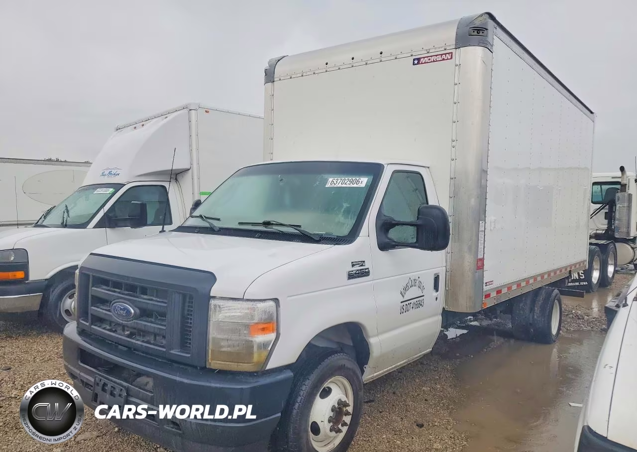 2023 Ford E450 Box Truck