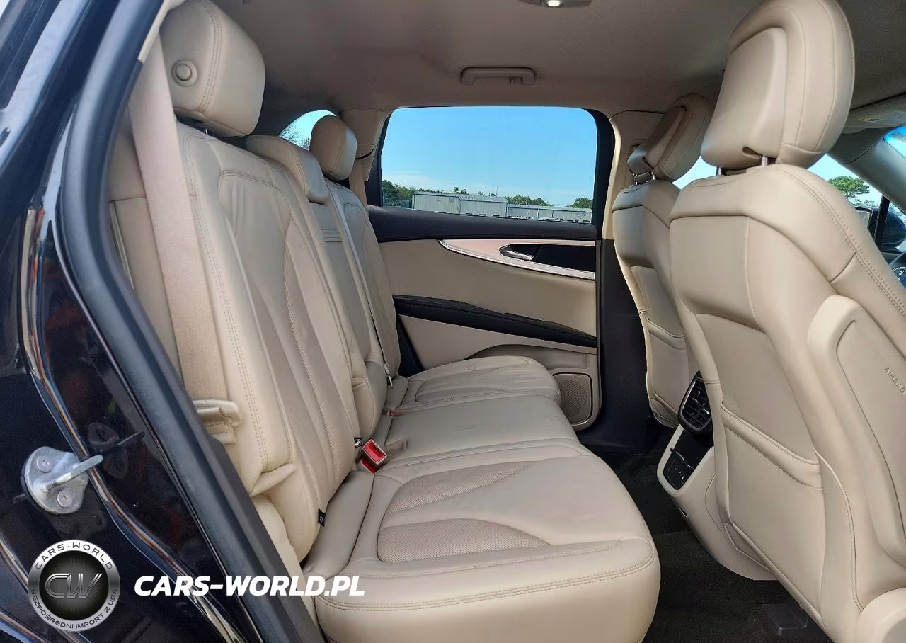 2020 Lincoln Nautilus VIN:2LMPJ8J90LBL20347 - 11