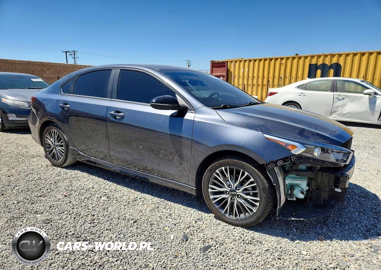 2023 Kia Forte Gt Line VIN:3KPF54AD9PE596523 - 4