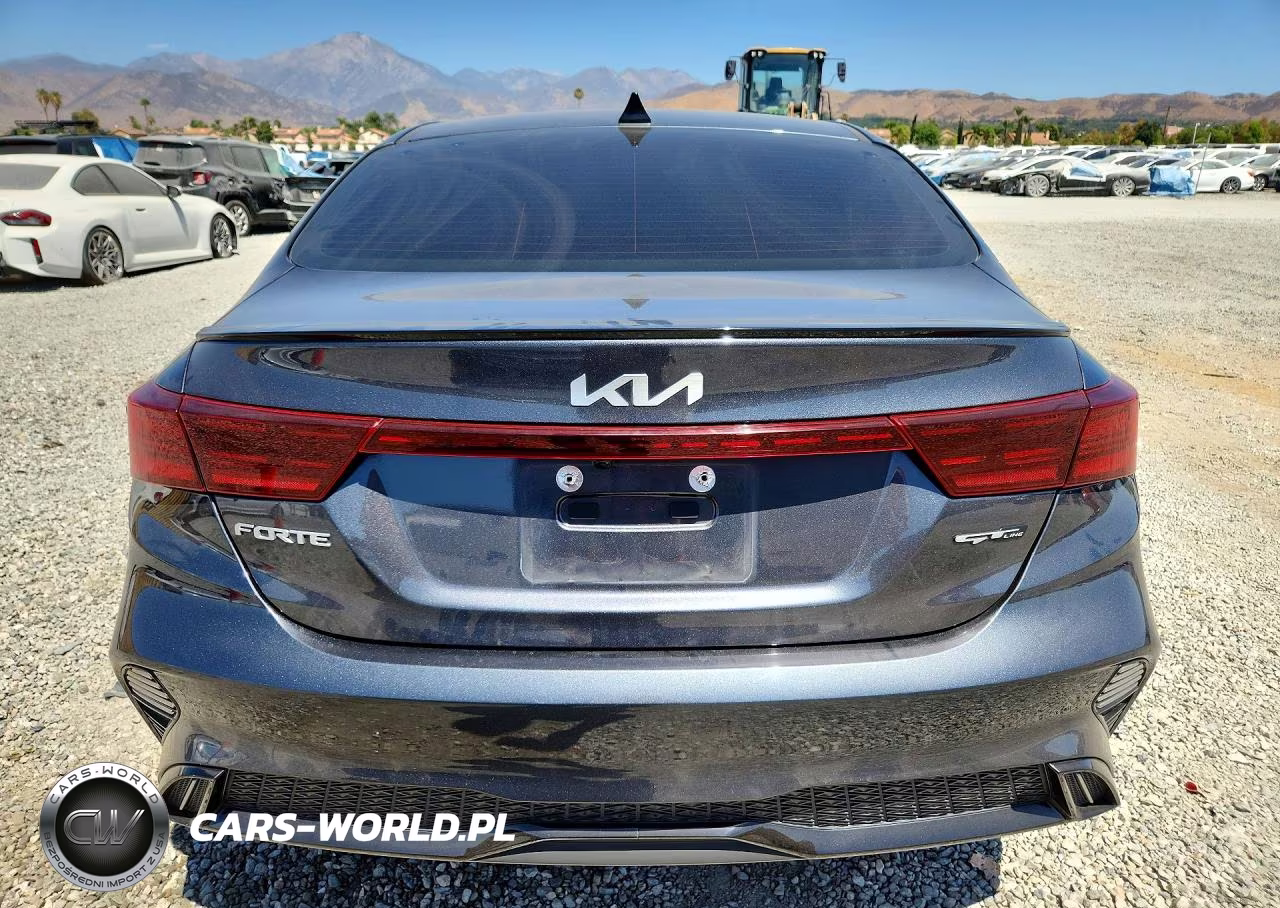 2023 Kia Forte Gt Line VIN:3KPF54AD9PE596523 - 6