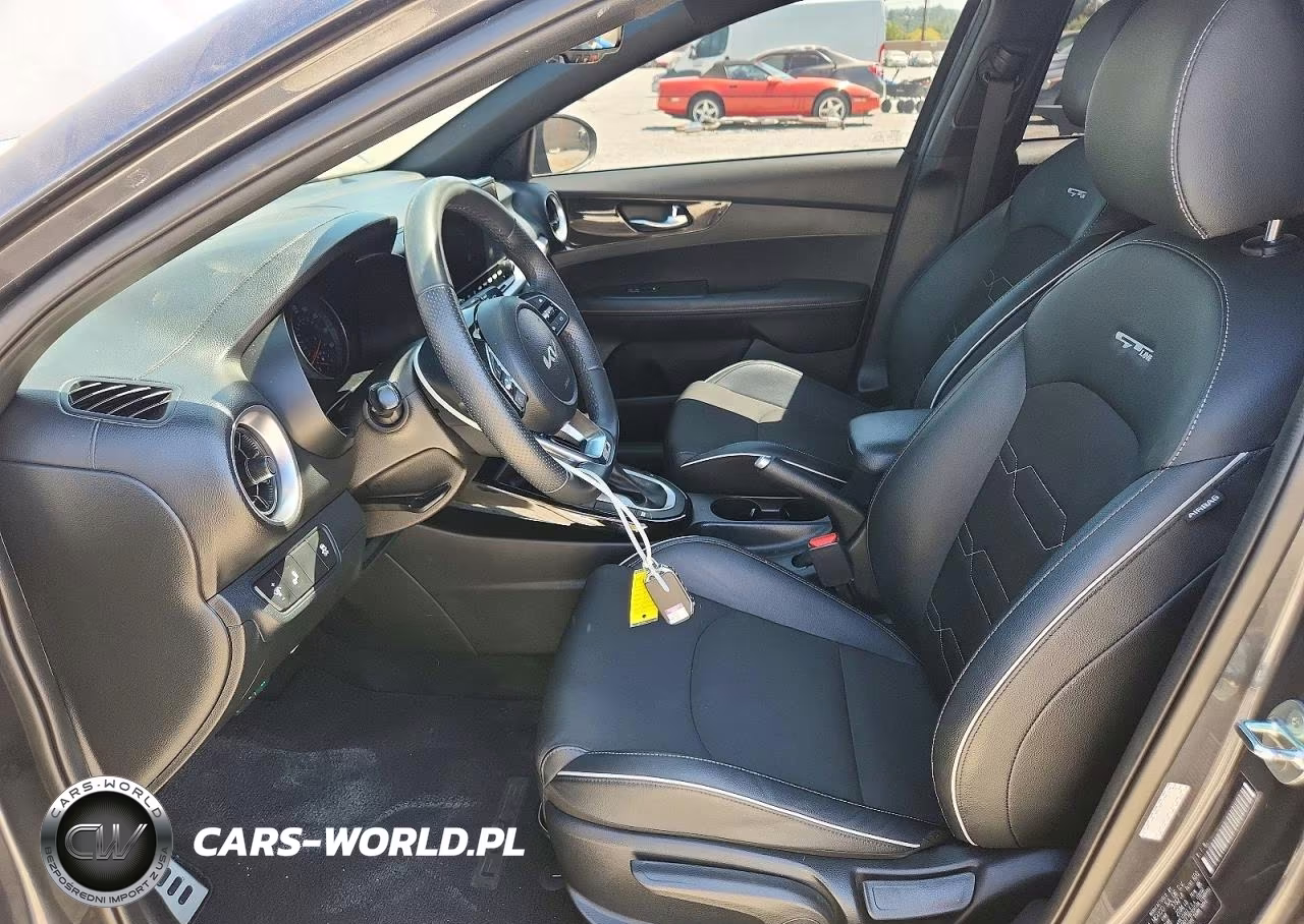 2023 Kia Forte Gt Line VIN:3KPF54AD9PE596523 - 7