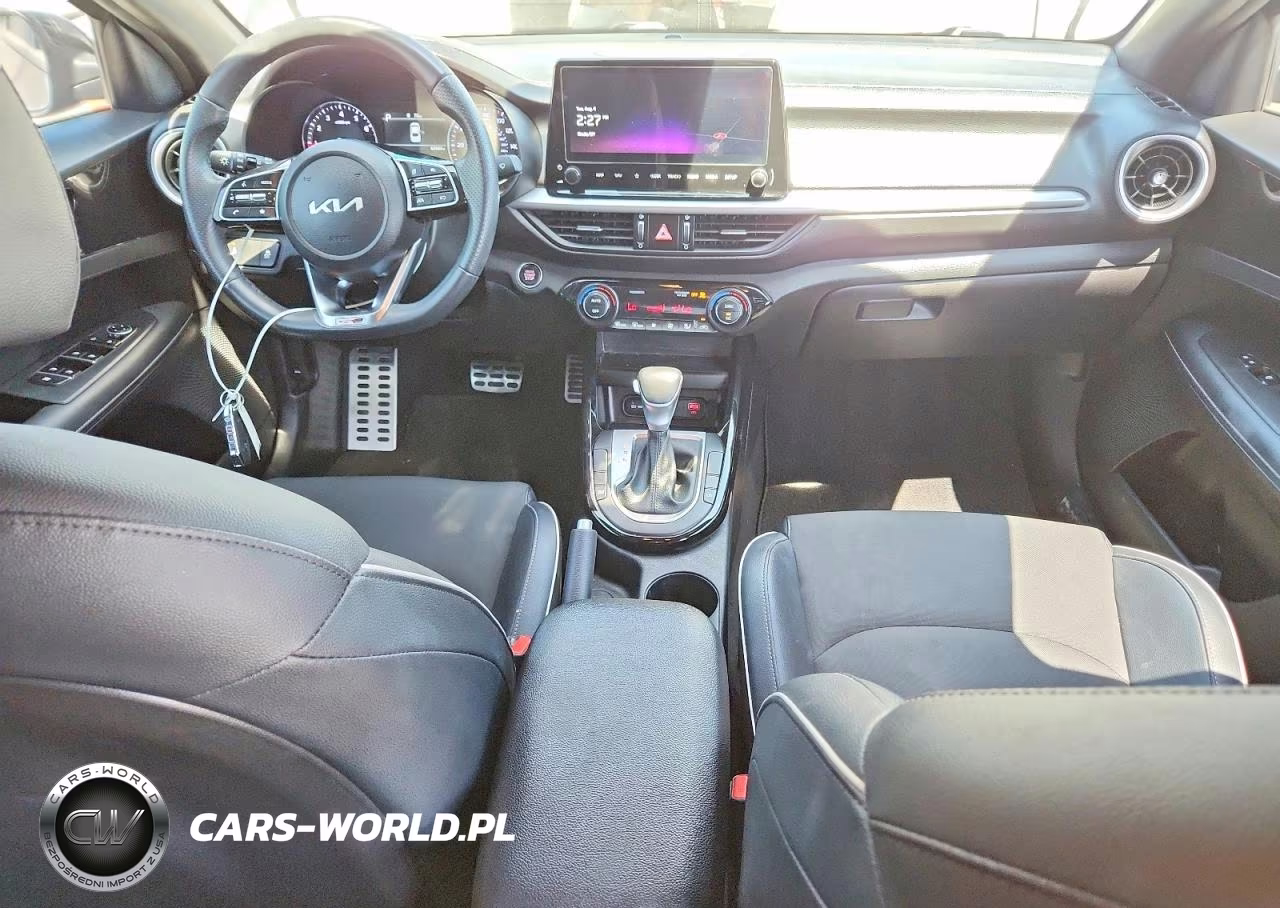 2023 Kia Forte Gt Line VIN:3KPF54AD9PE596523 - 8