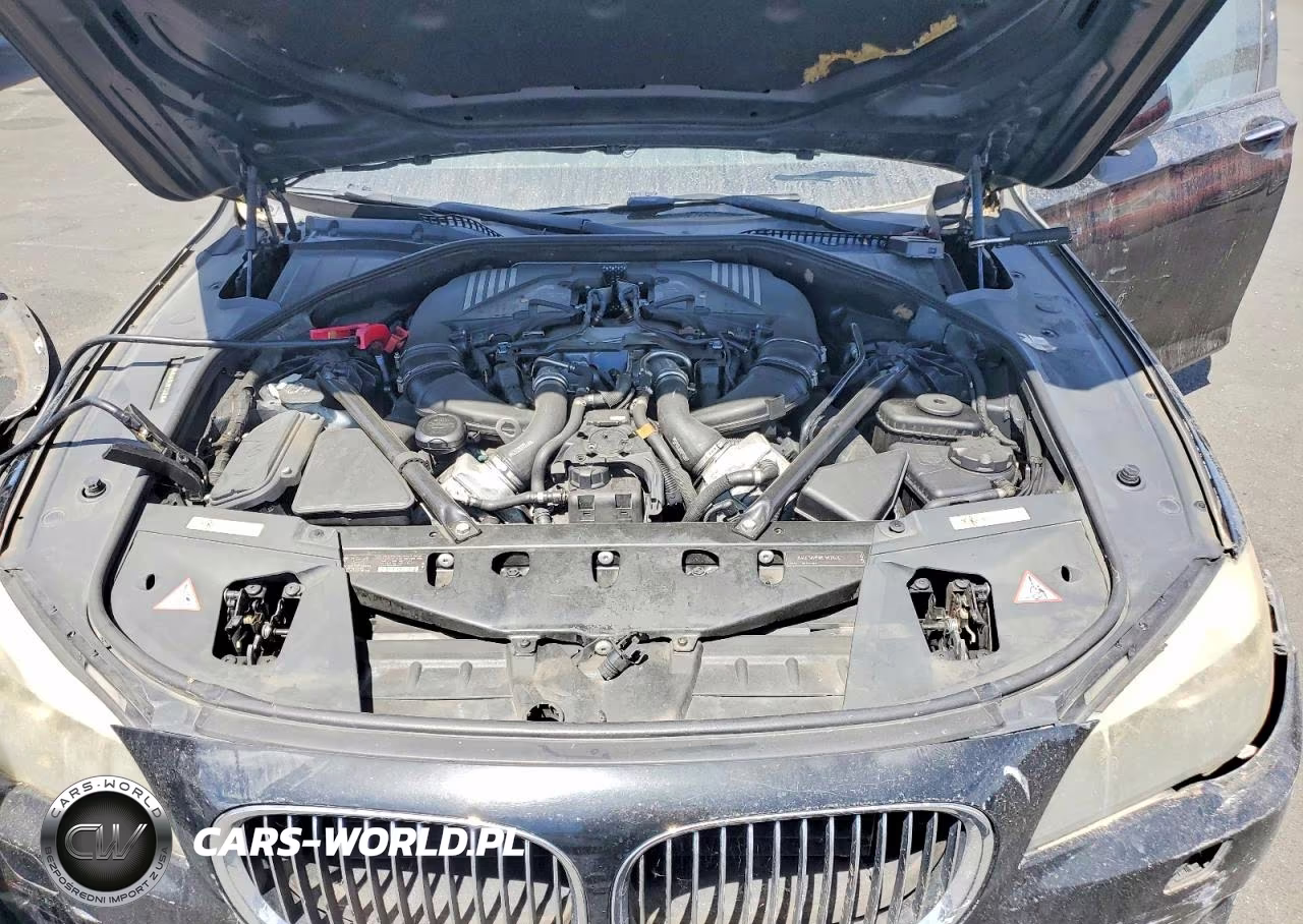 2009 BMW 750 I VIN:WBAKA83529CY33786 - 11
