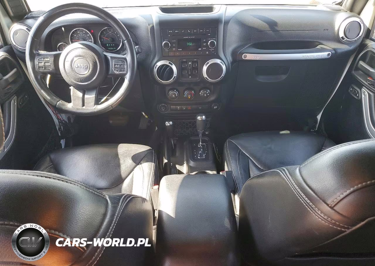 2015 Jeep Wrangler Unlimited Sahara VIN:1C4BJWEGXFL641162 - 8