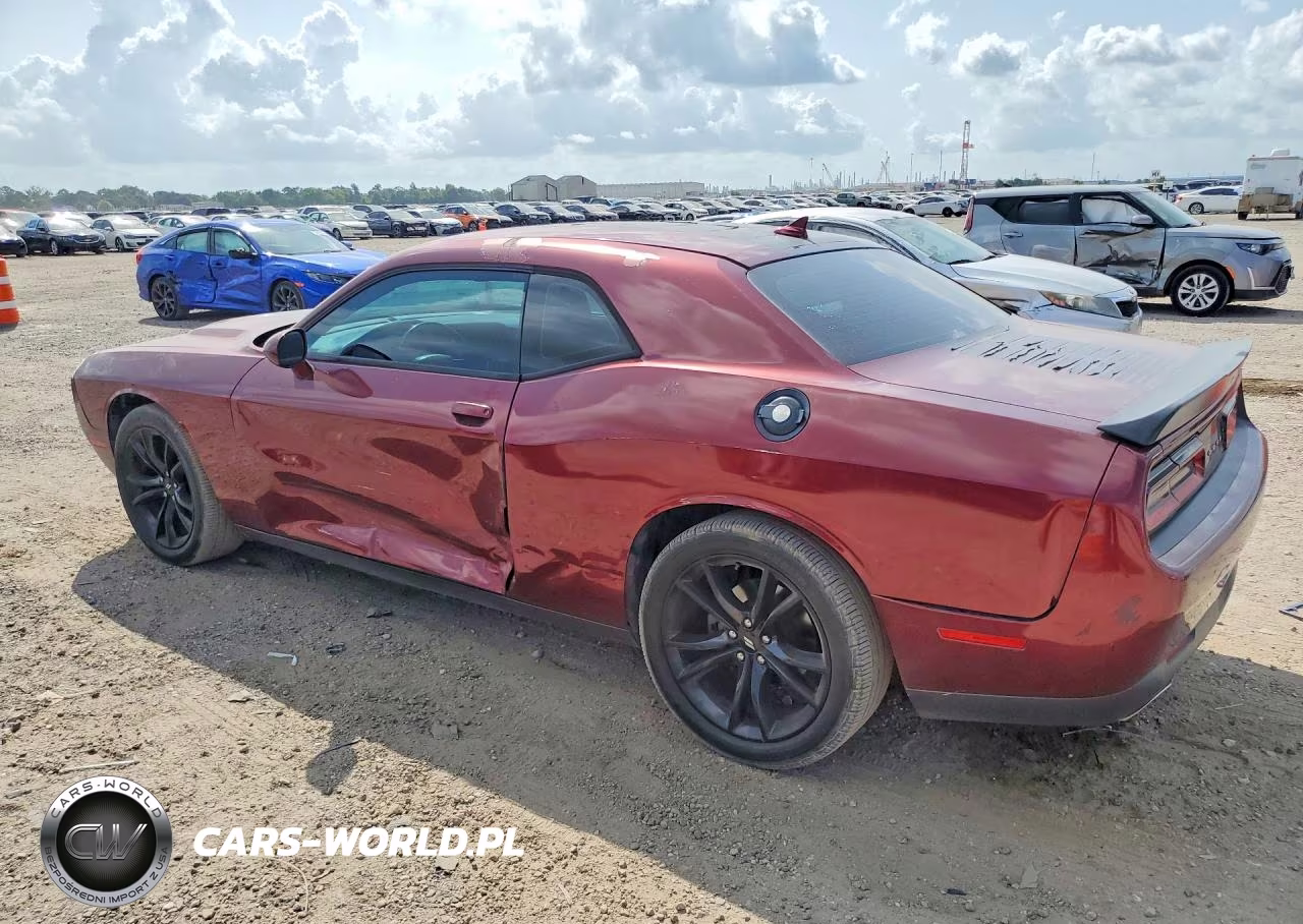 2018 Dodge Challenger Sxt VIN:2C3CDZAG5JH161477 - 2