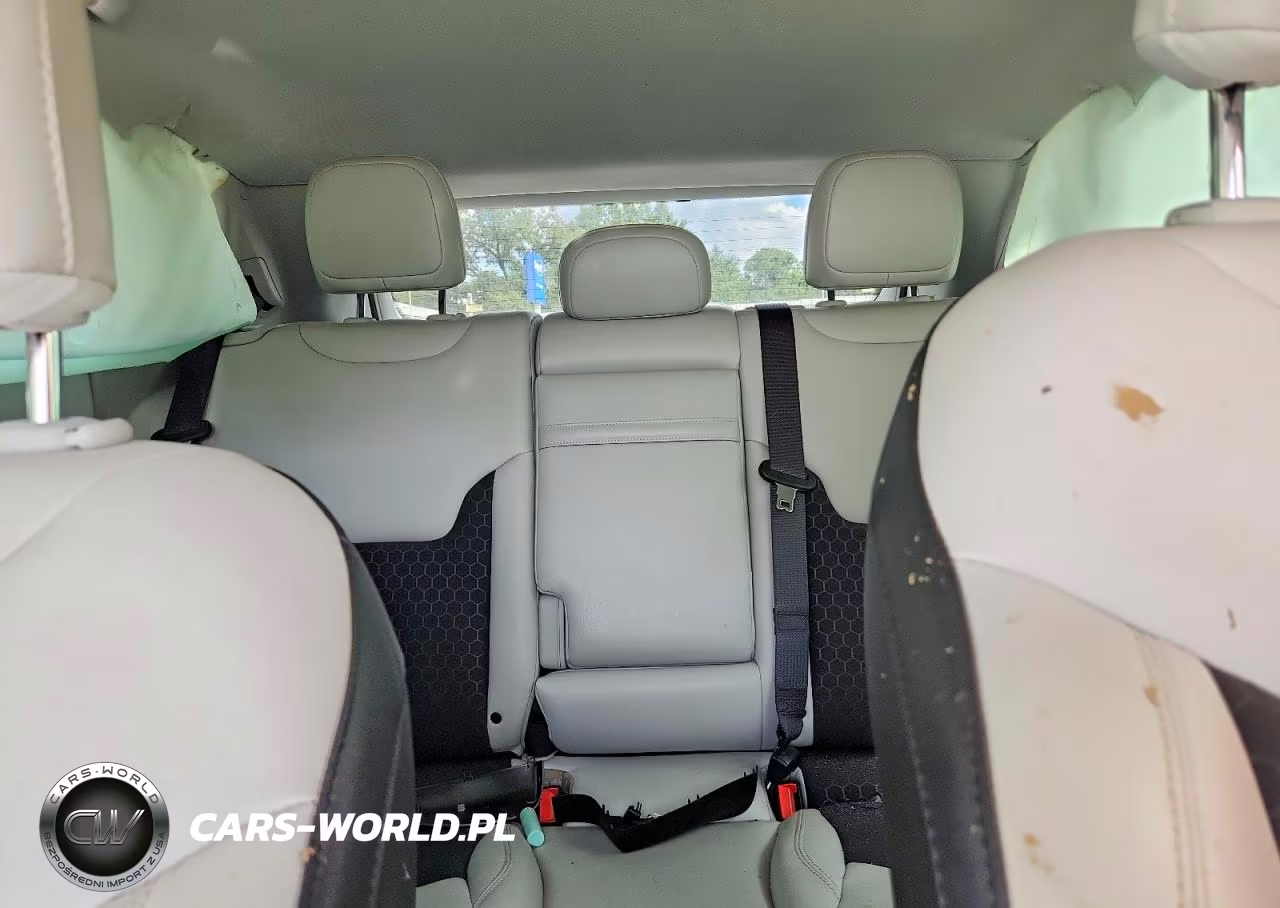 2019 Jeep Compass Latitude VIN:3C4NJCBB3KT699312 - 10