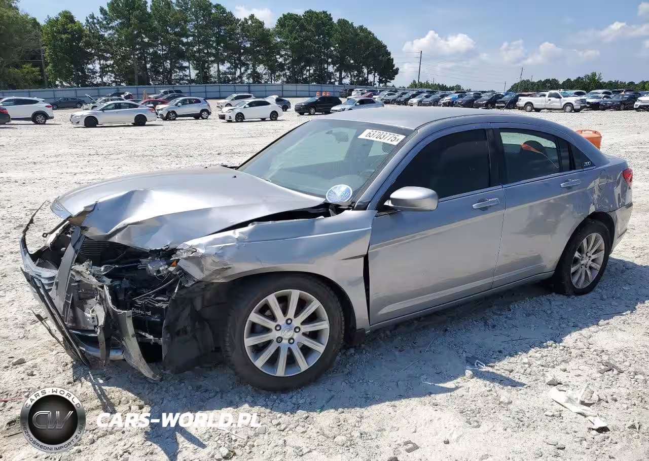 2013 Chrysler 200 Touring