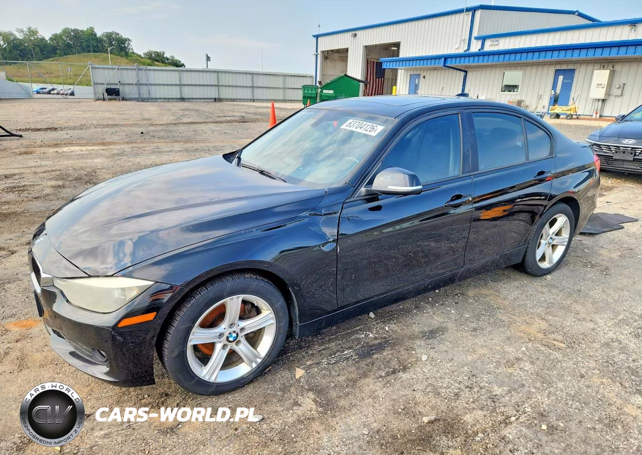 2014 BMW 320 I xDrive – zdjęcie 1 z 12