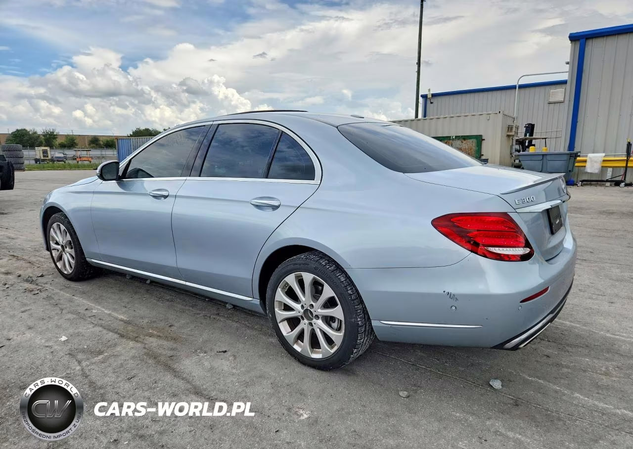2018 Mercedes-Benz E 300 VIN:WDDZF4JB1JA344886 - 2