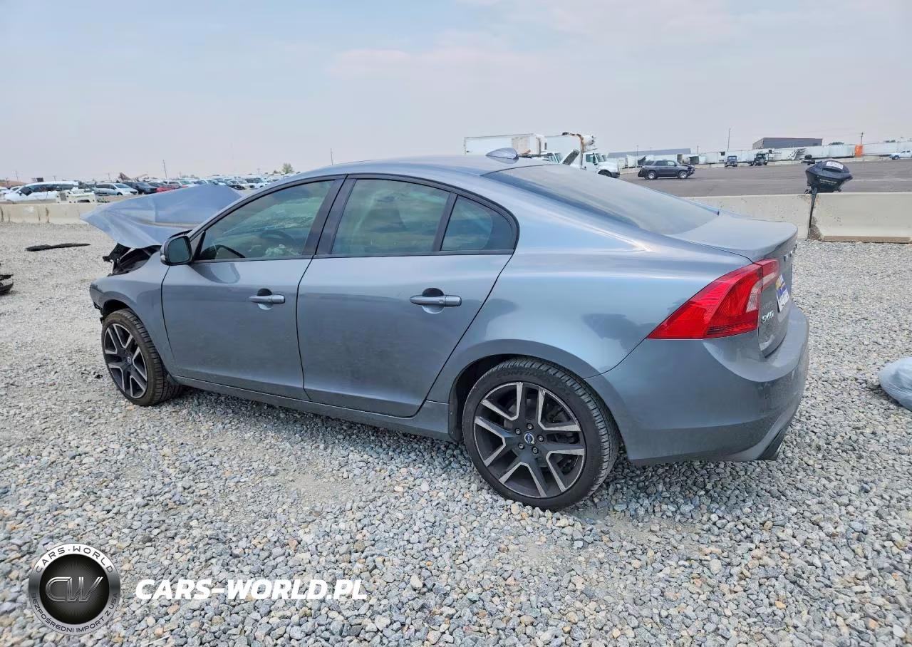 2017 Volvo S60 VIN:YV126MFL5H2432075 - 2
