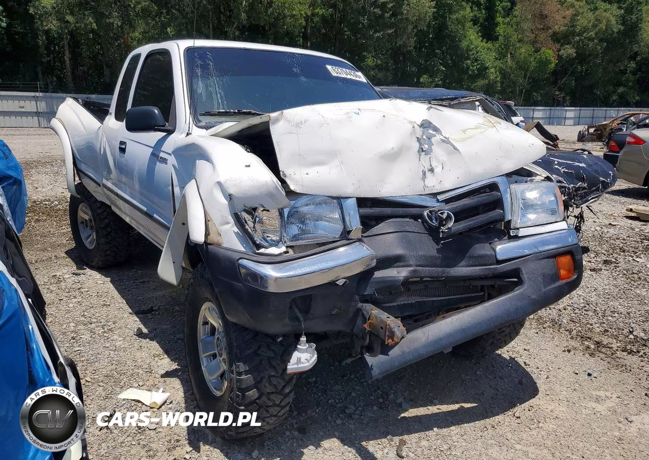 1999 Toyota Tacoma Xtracab VIN:4TAWN72N5XZ556688 - 4