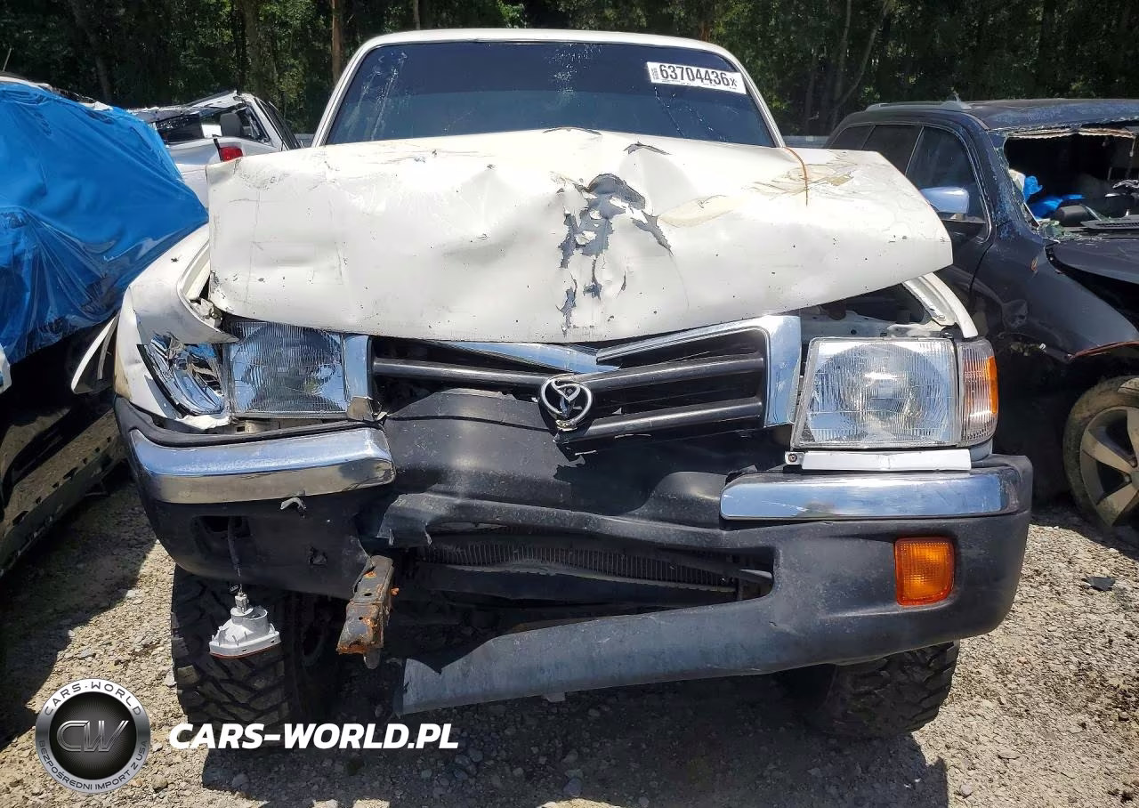 1999 Toyota Tacoma Xtracab VIN:4TAWN72N5XZ556688 - 5