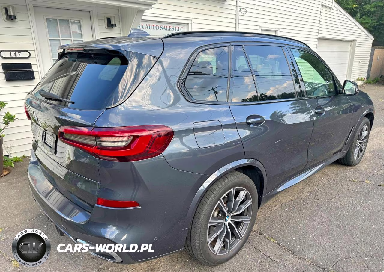 2021 BMW X5 xDrive45E VIN:5UXTA6C01M9F30456 - 3