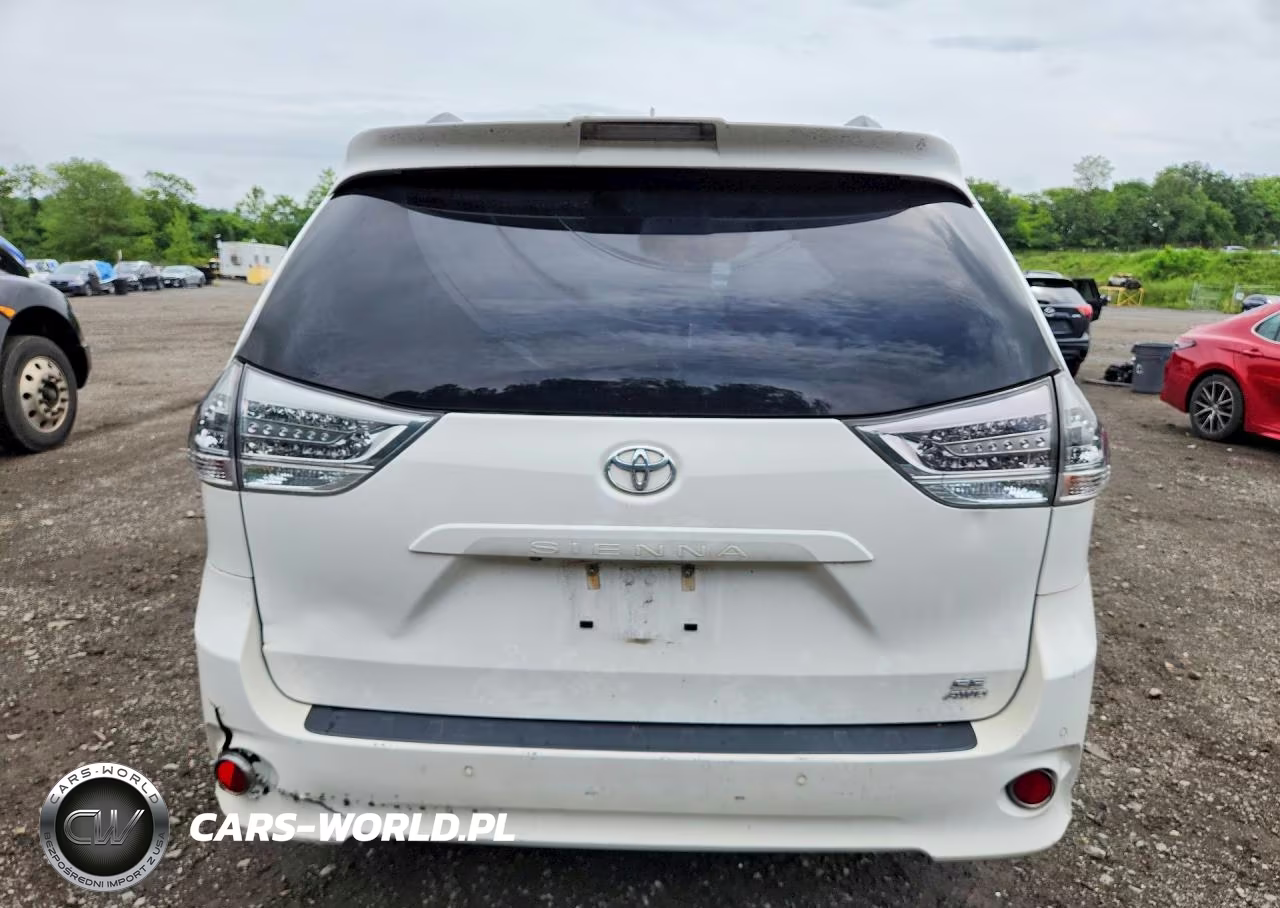2019 Toyota Sienna Se 7-Passenger VIN:5TDEZ3DC3KS221139 - 6
