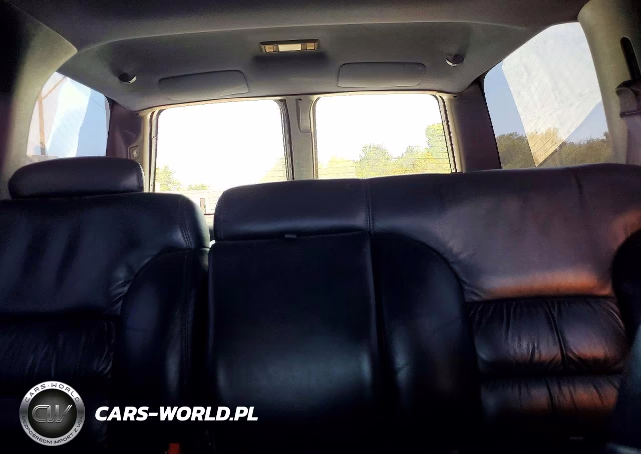 1999 Chevrolet Tahoe K1500 VIN:1GNEK13R1XJ452812 - 10