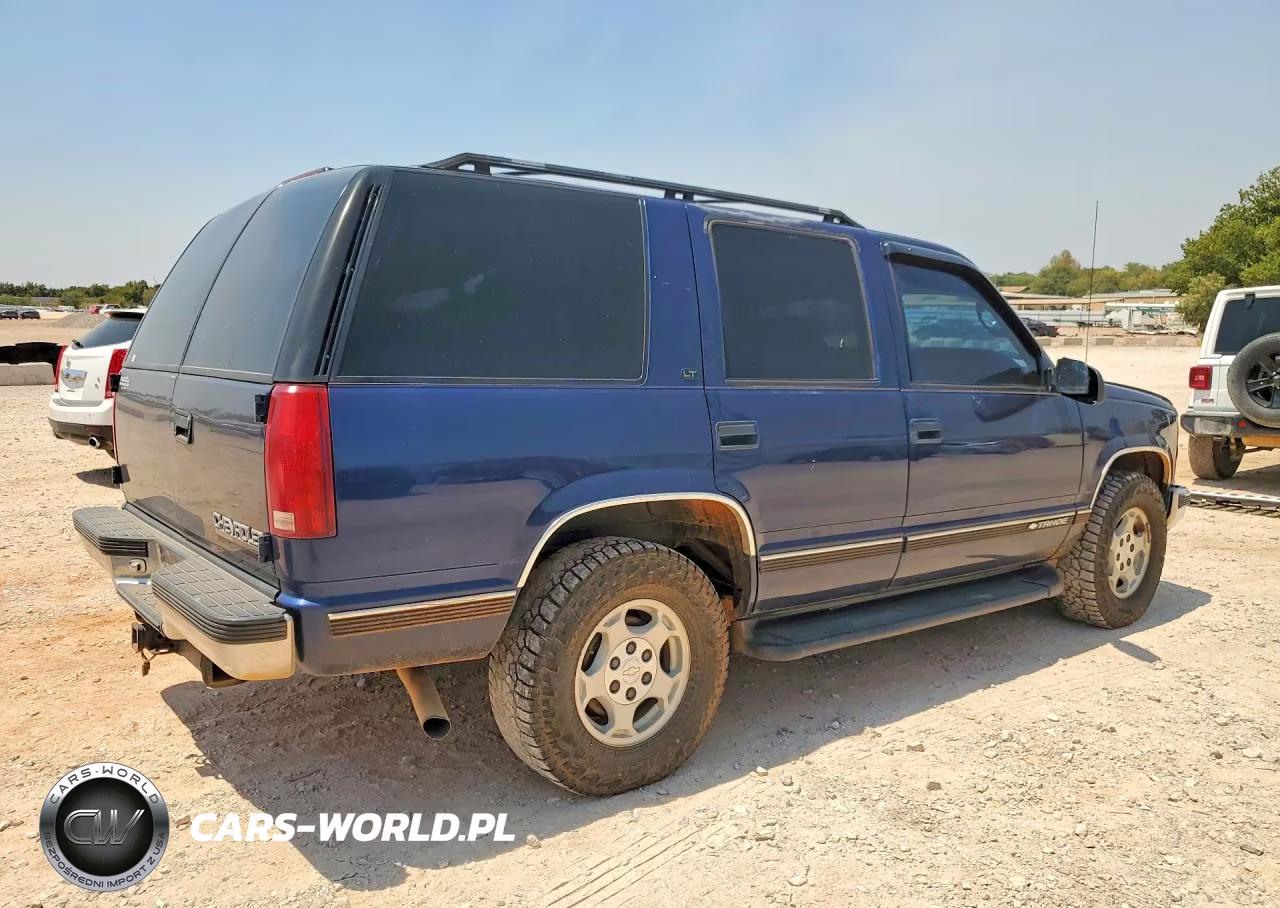 1999 Chevrolet Tahoe K1500 VIN:1GNEK13R1XJ452812 - 3