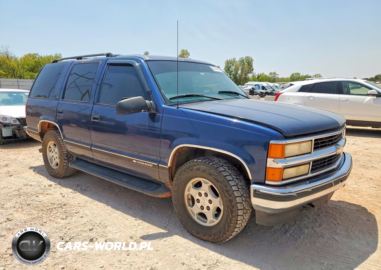 1999 Chevrolet Tahoe K1500 VIN:1GNEK13R1XJ452812 - 4