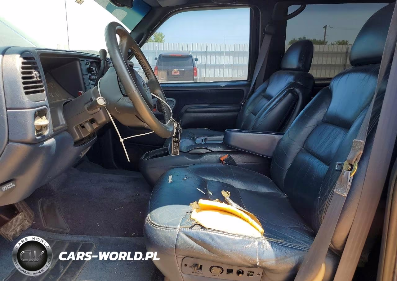 1999 Chevrolet Tahoe K1500 VIN:1GNEK13R1XJ452812 - 7